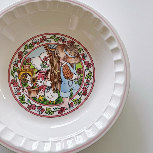 Vintage 1989 Country Kids “Spring Fancy” Pie Dish - Picture 2 of 5
